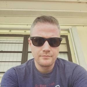 Meet your Posher, Todd